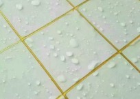 瓷磚縫隙污垢多，如何清理成難題